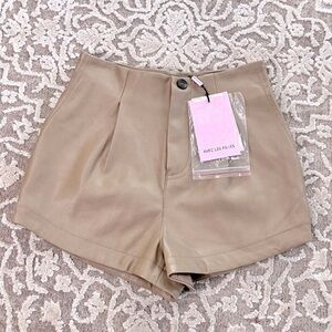 NWT Avec Les Filles Vegan Leather Pleated Shorts